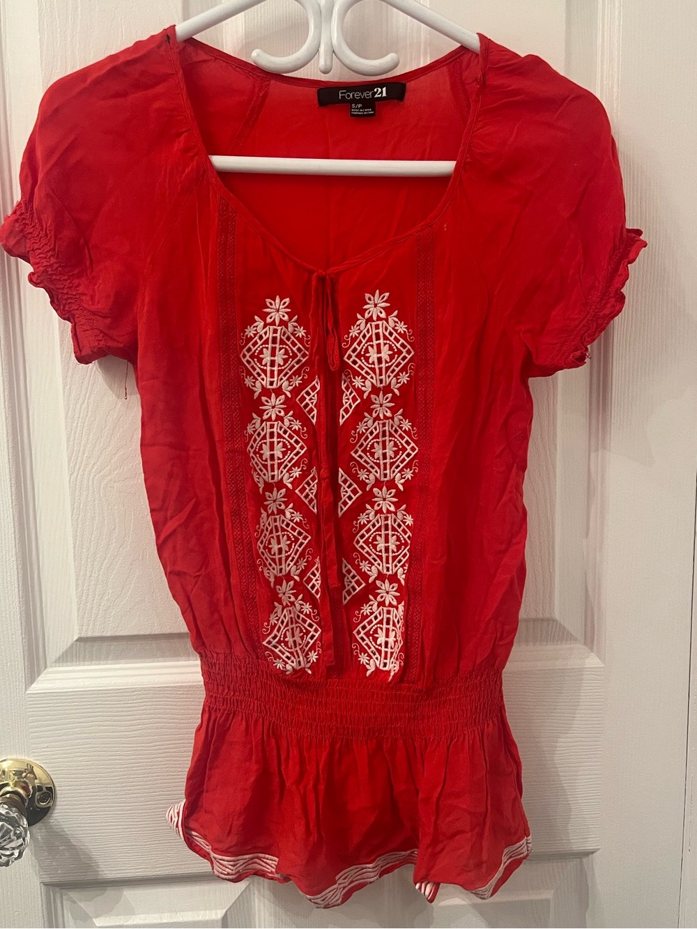 Forever 21 Red Short-Sleeve Embroidered Peasant Blouse